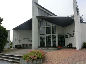 Die Einsegnungshalle auf dem Ochtendunger Friedhof ist für viele Beerdigungen zu klein
