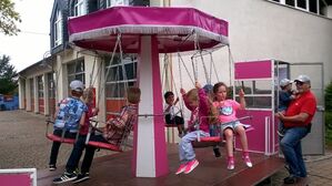Die Kinder hatten viel Spass beim Karussellfahren